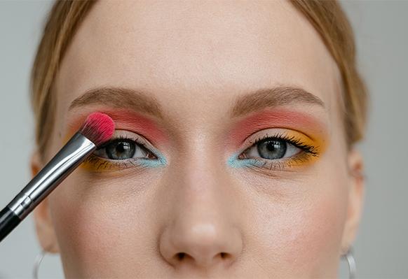 How to Apply Makeup: The Ultimate Makeup Guide For Beginners!